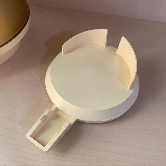 Thermo-Serv Custard and Gold Insulated Server/Pitcher - 6 Cup 10.5” Vintage Rare - Picture 12 of 13